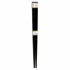 Black lacquered short chopsticks.